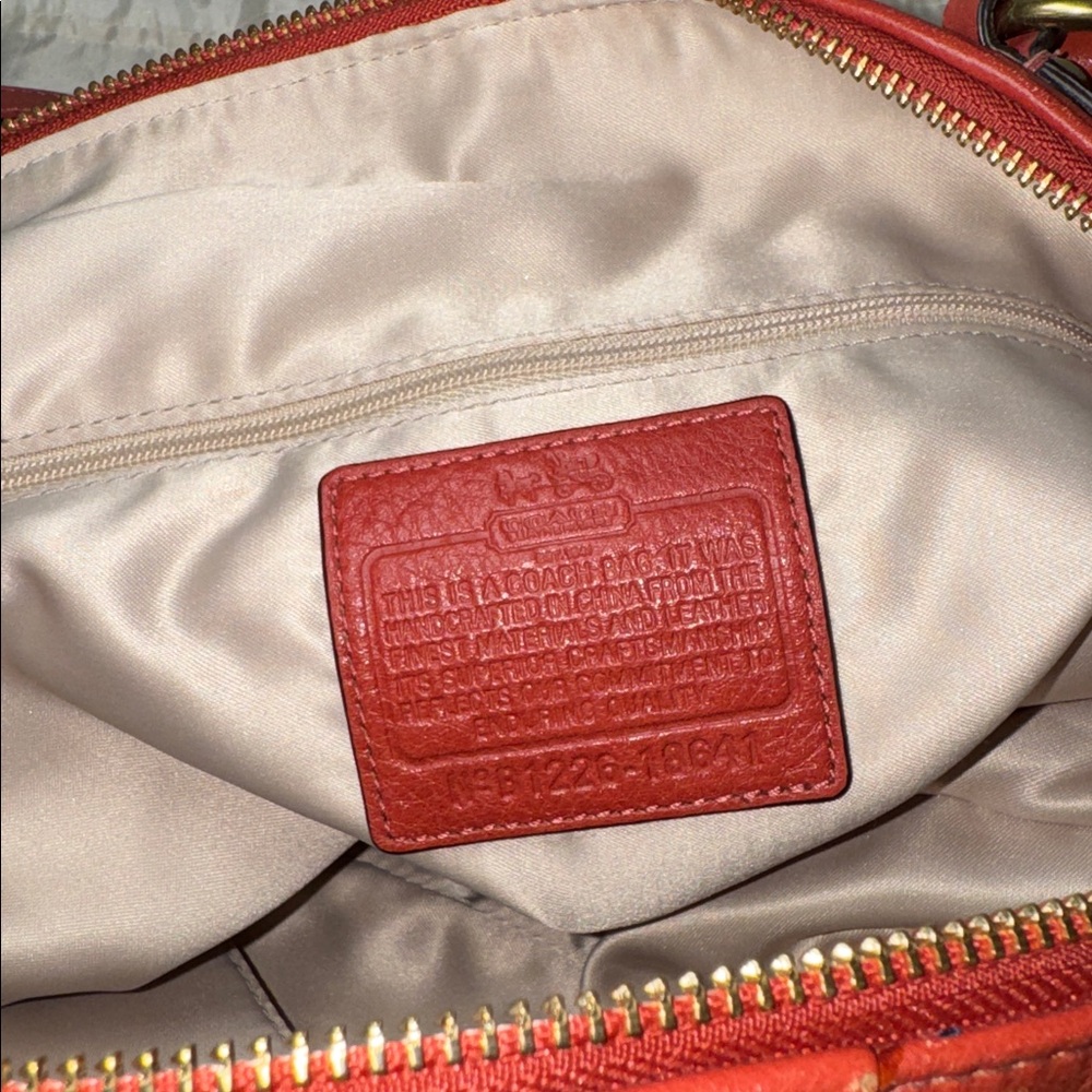 Coach Madison Leather Lindsey Satchel *Authentic* - Picture 15 of 16